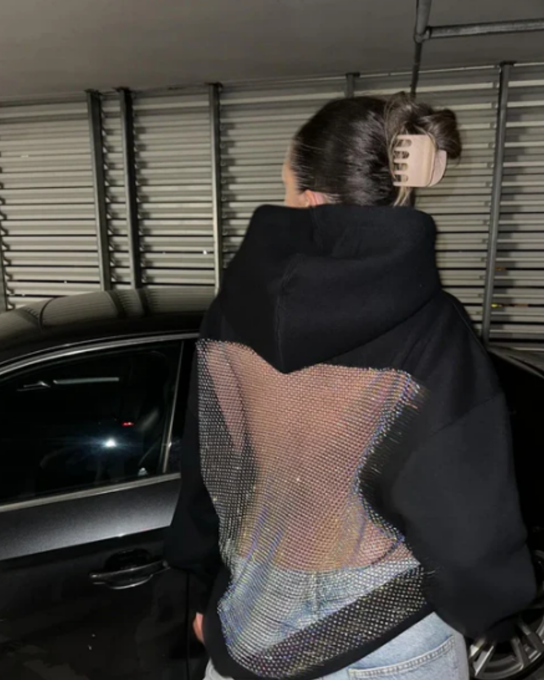 Kristal Sırtlı Fileli Kapüşonlu Sweatshirt